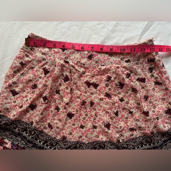 LF Seek The Label Pink and Red Floral High Waisted Shorts - Picture 8 of 11